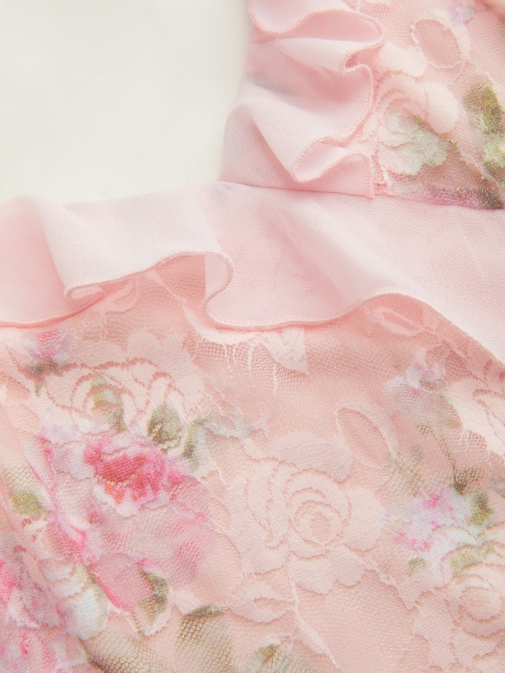 LACE V-NECK FLORAL RUFFLE MAXI DRESS - Picture 3 of 3